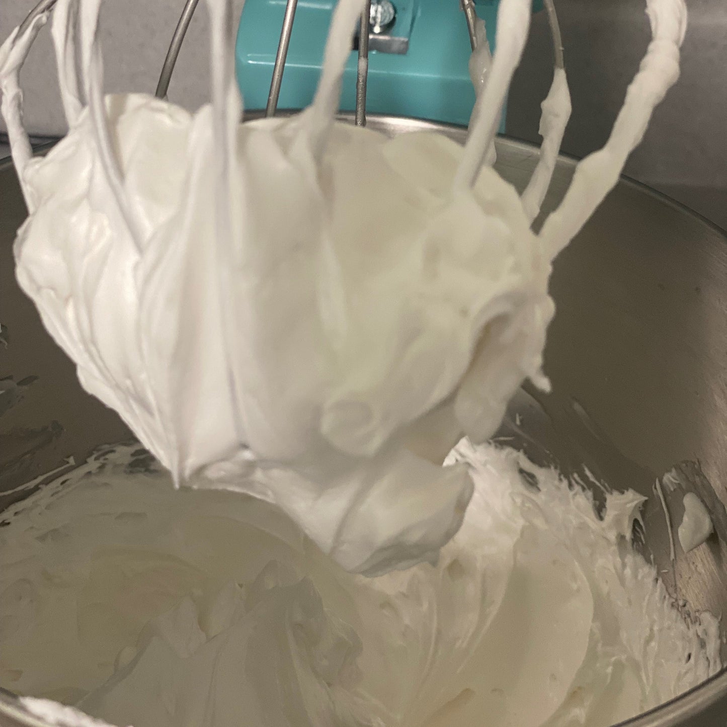 Hombre Super Whipped Shea Butter